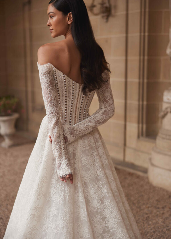 Trouwjurk Vionne van Yedyna kopen bij Weddings 3