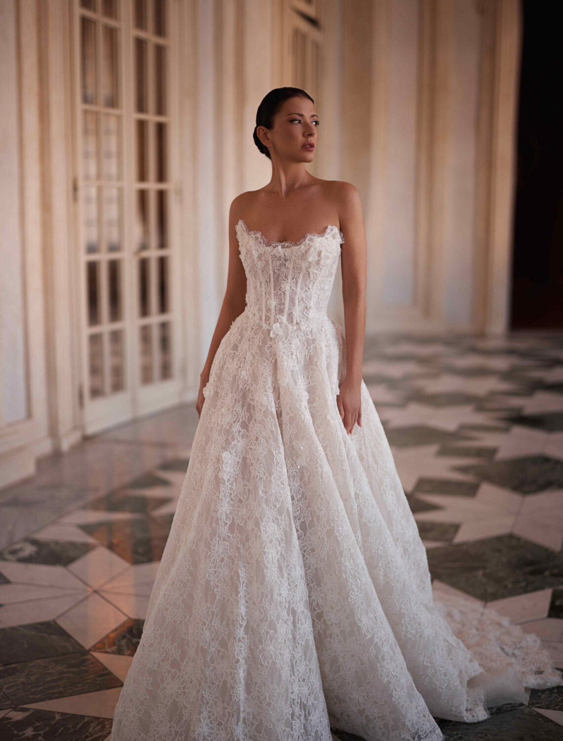 Trouwjurk Impresse van Yedyna kopen bij Weddings 4