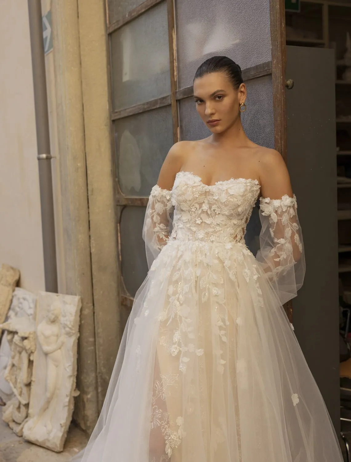 Trouwjurk Zoya van Modeca kopen bij Weddings 3