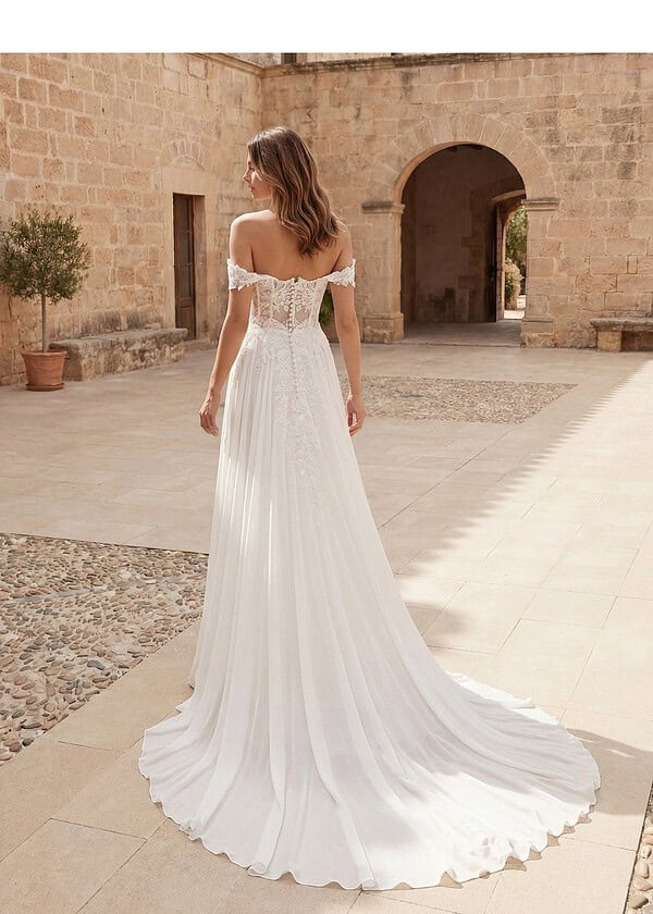Trouwjurk AL135 van Fashion Queen kopen bij Weddings 3