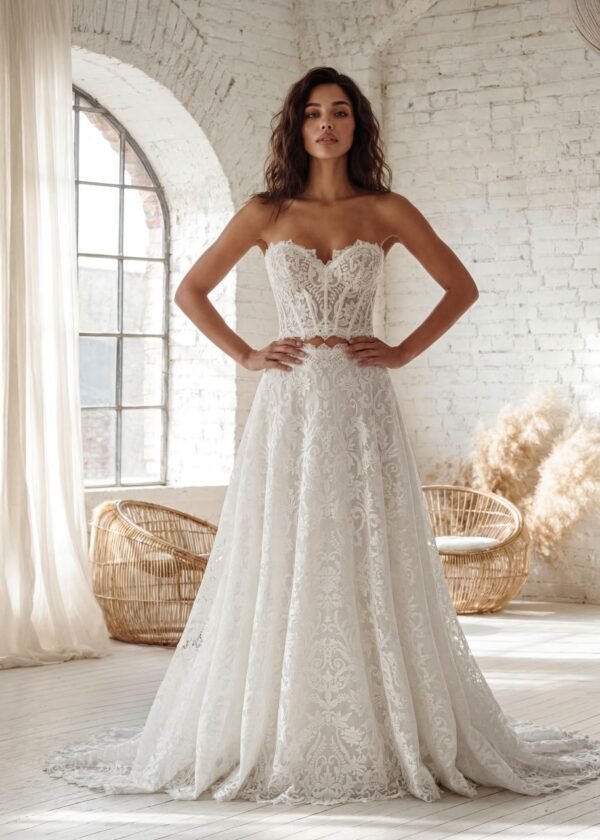 Trouwjurk Padma van Hervé kopen bij Weddings 4