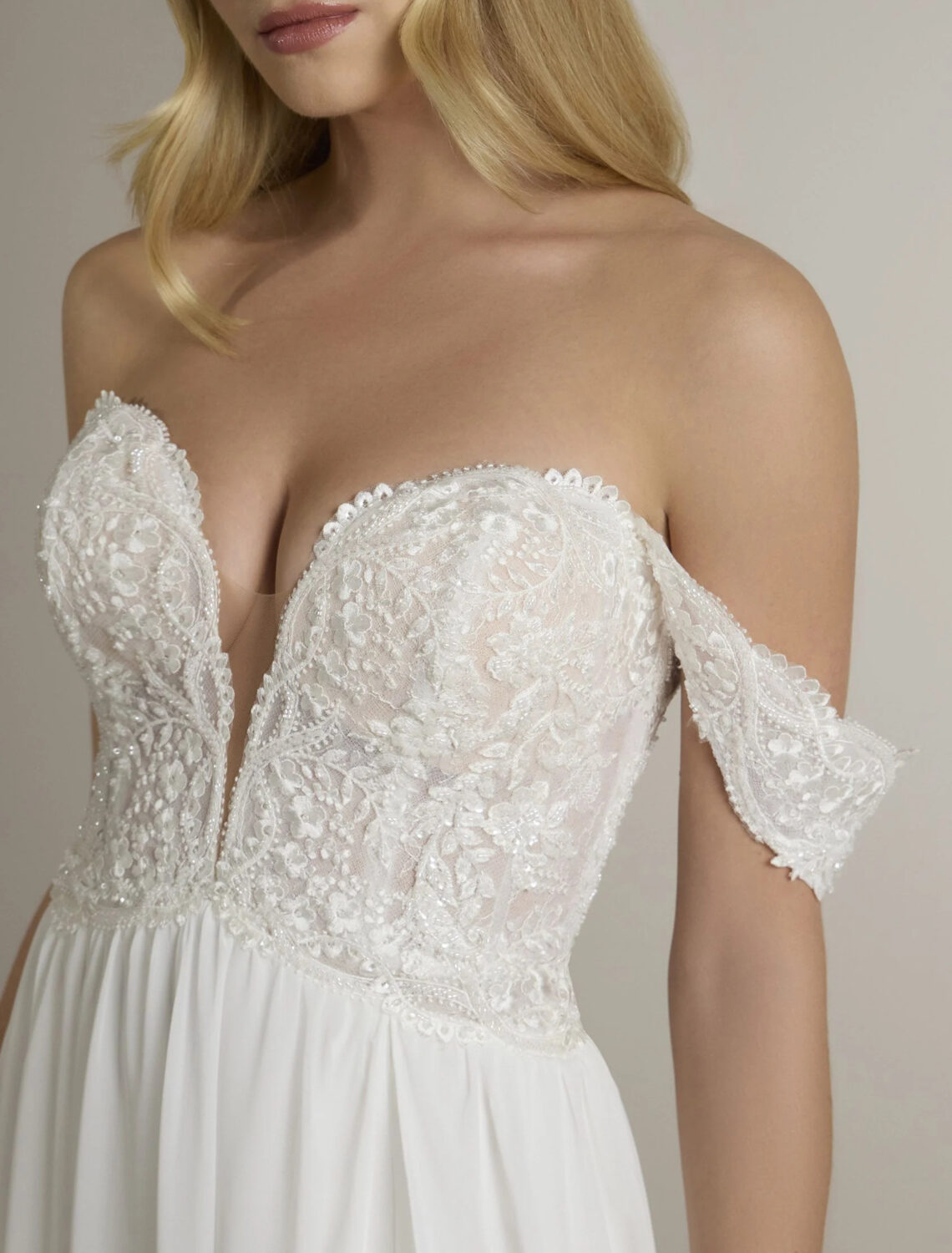 Trouwjurk Caria van Ladybird kopen bij Weddings 5