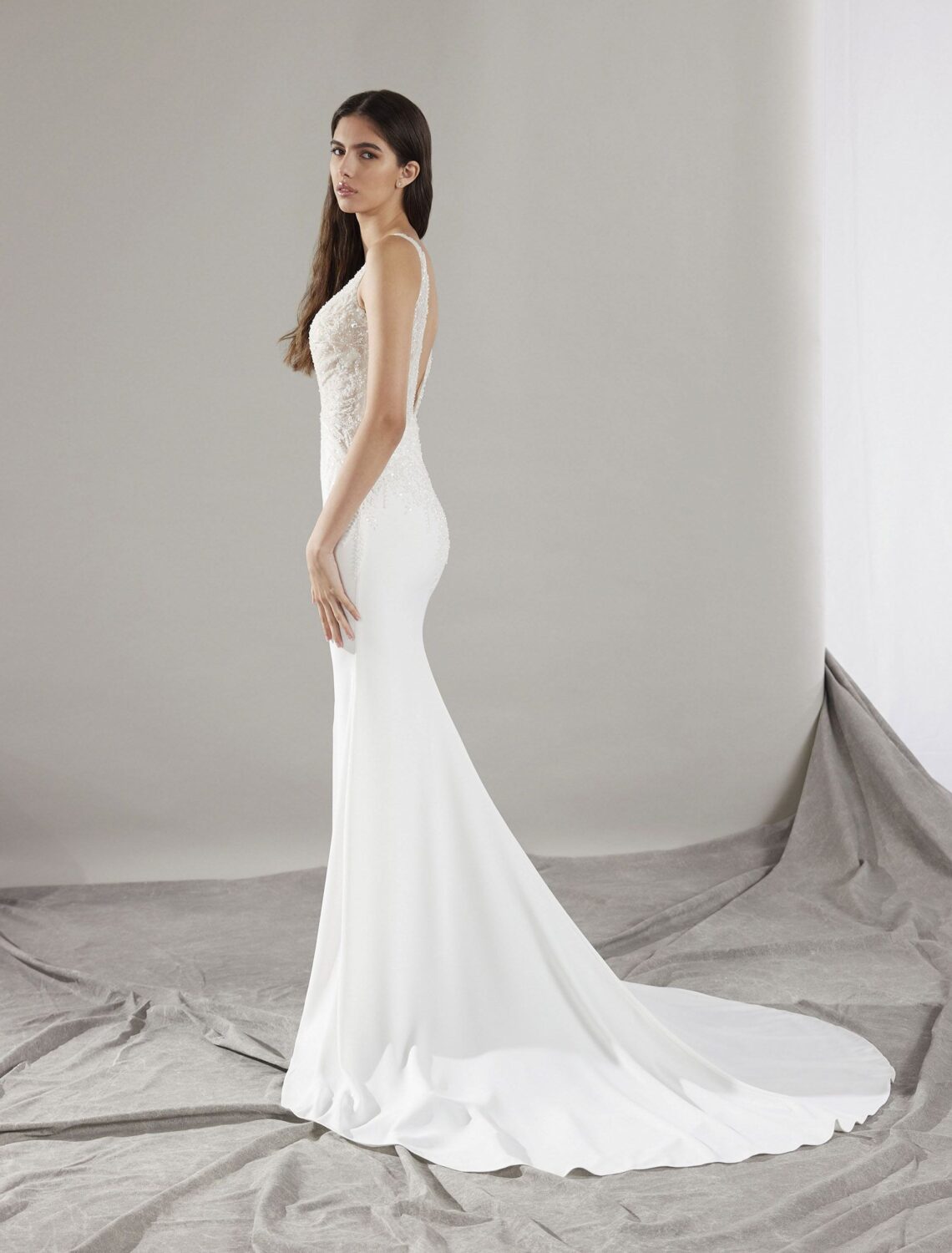 Trouwjurk Clin van Pronovias kopen bij Weddings 3