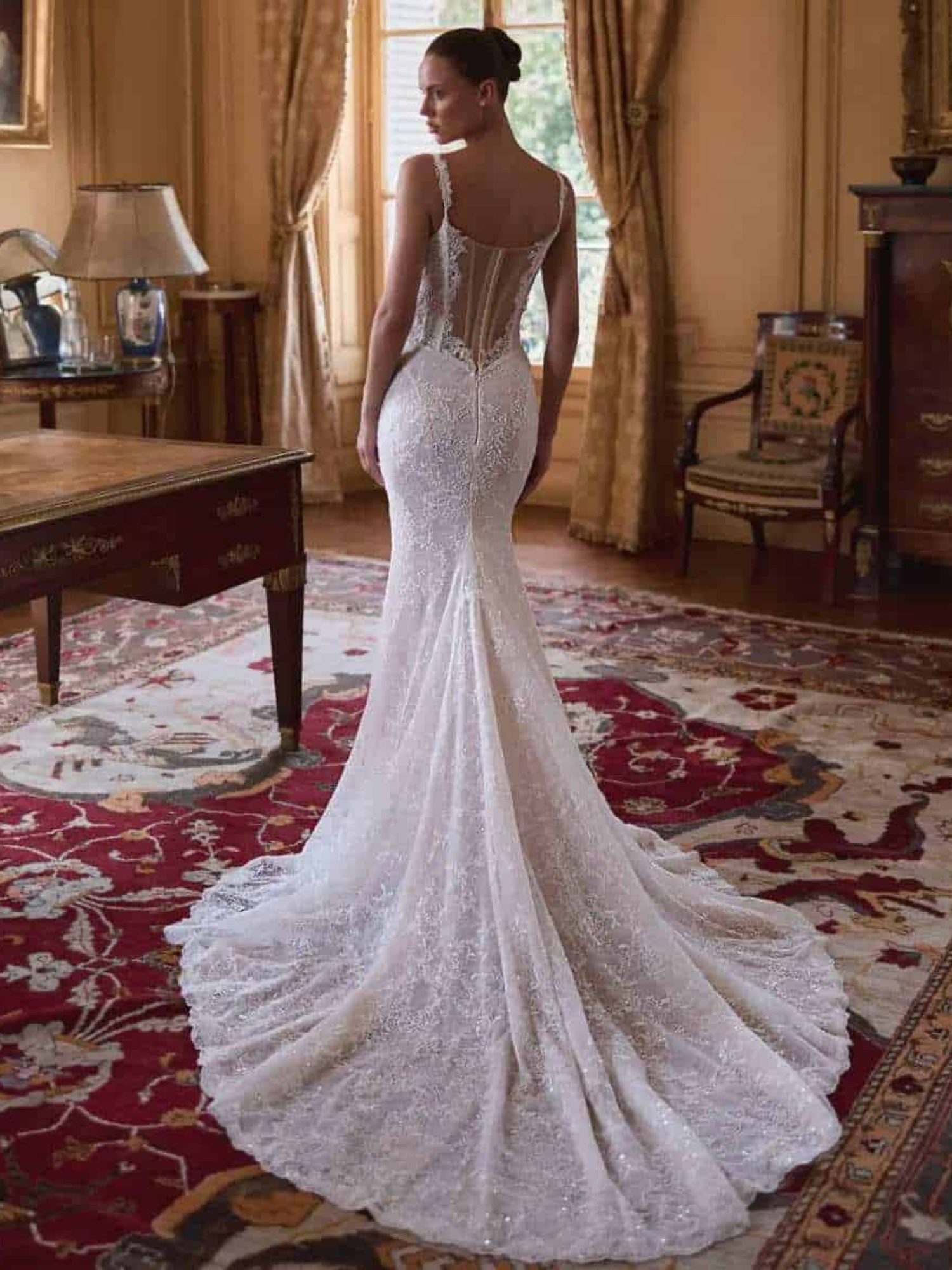 kanten fit and flare trouwjurk met bijzondere rug