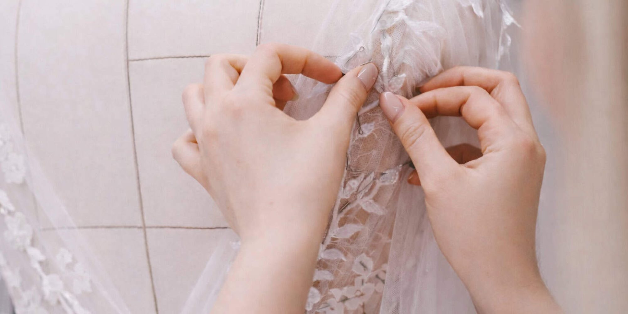 Eigen bruidsatelier Weddings trouwjurken