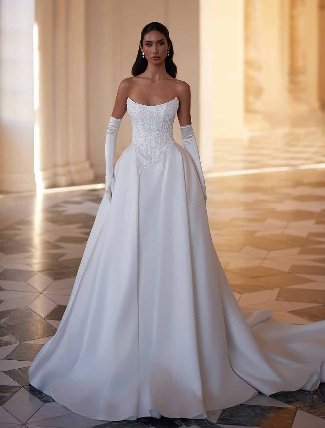 Trouwjurk Elen van Dominiss kopen bij Weddings 1