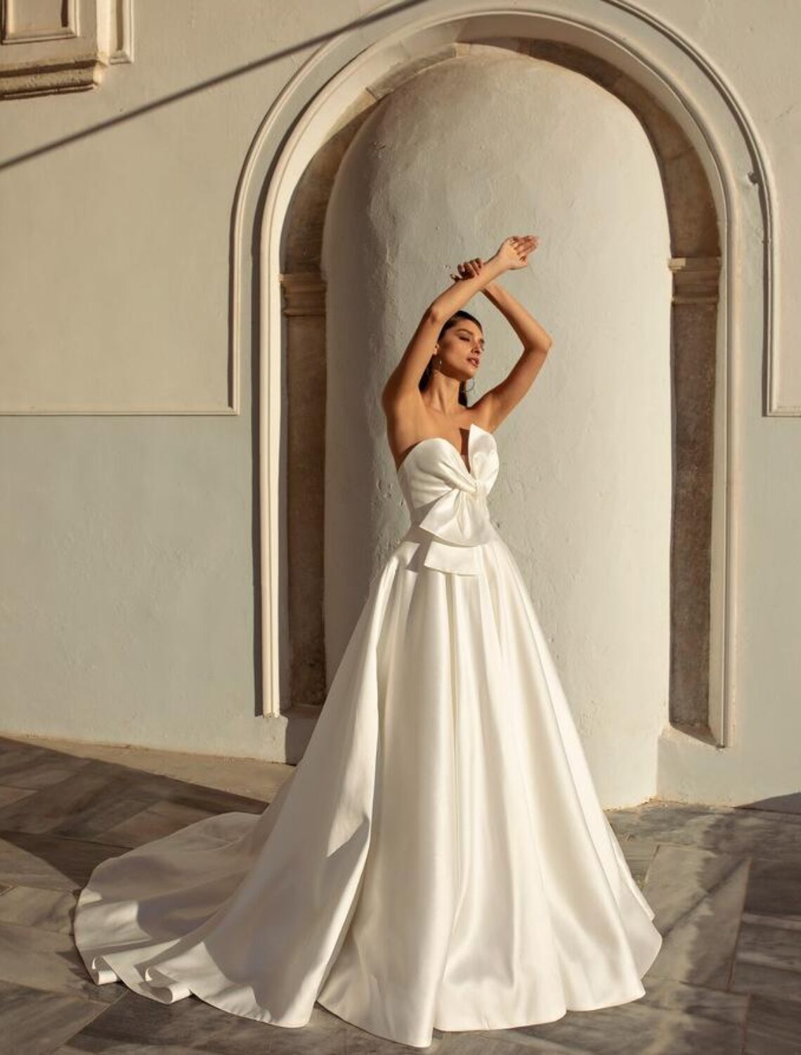 Trouwjurk Grand van Dominiss kopen bij Weddings 3