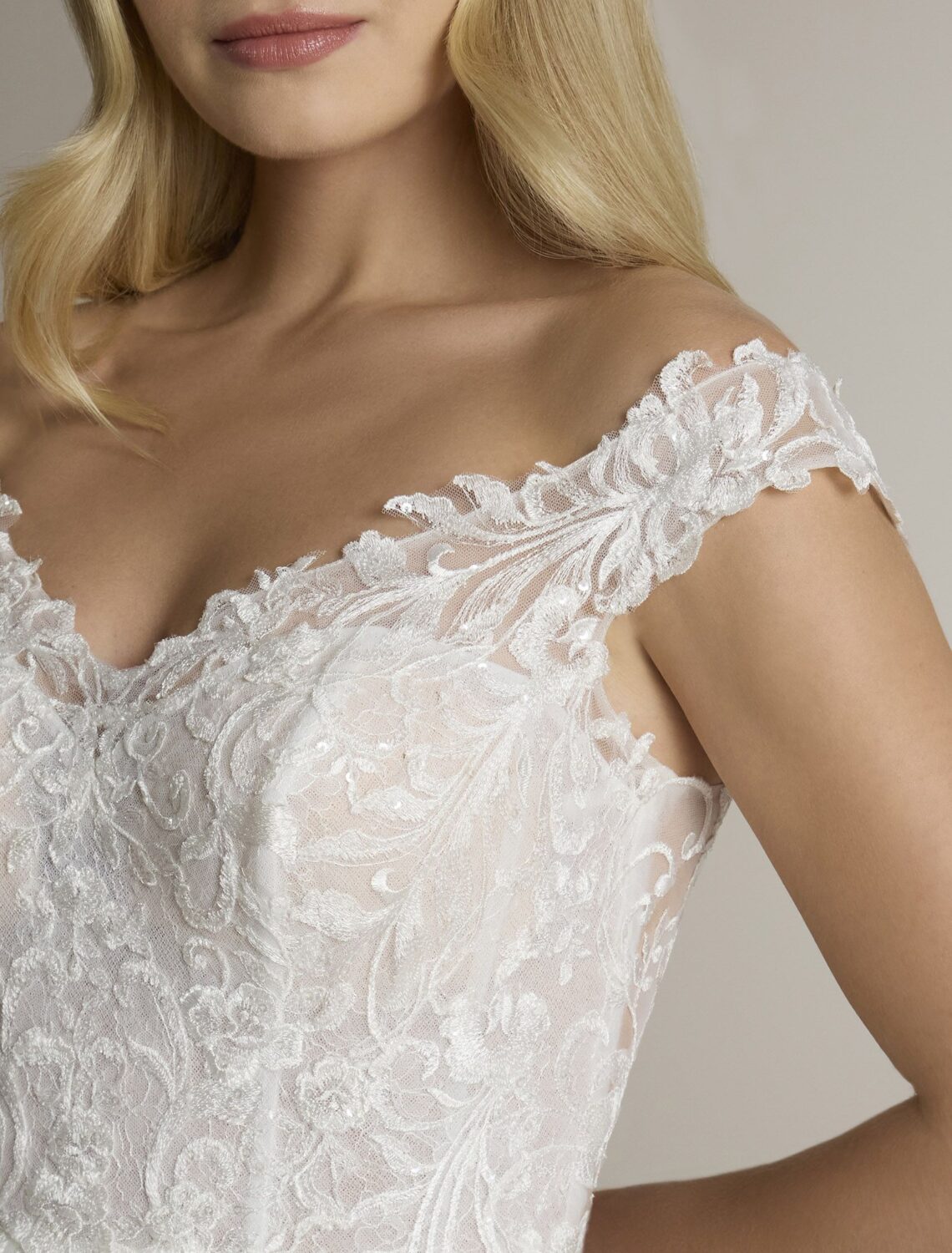 Trouwjurk Nayu van Ladybird kopen bij Weddings 5