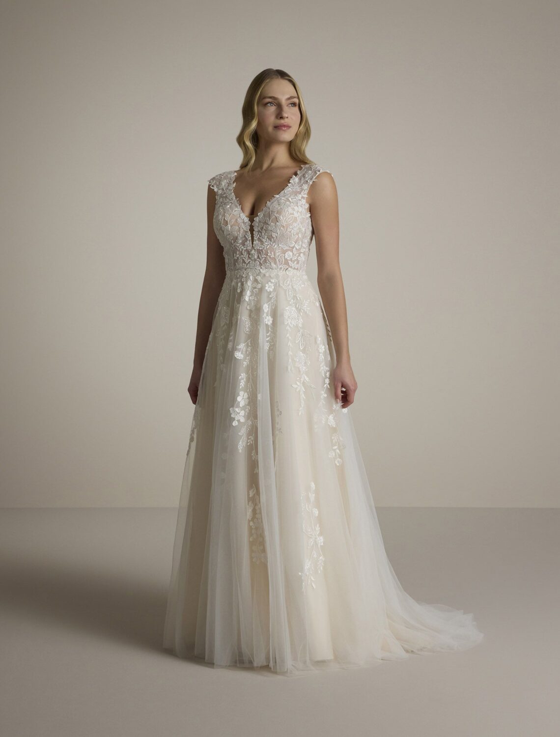 Trouwjurk Parvana van Ladybird kopen bij Weddings 1