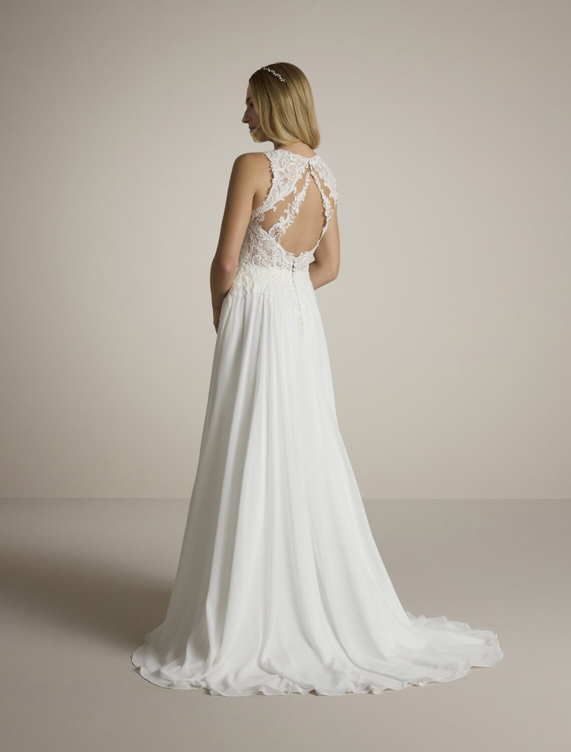 Trouwjurk Sarka van Ladybird kopen bij Weddings 3