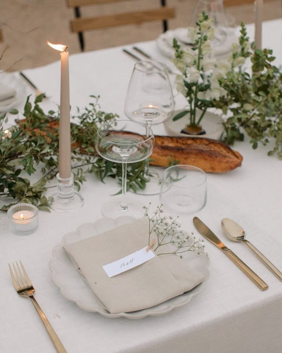 Bruiloft inspiratie sustainable wedding diner tafel duurzaam idee