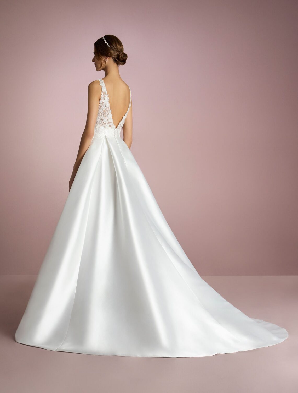 Trouwjurk Umi van White One kopen bij Weddings 2
