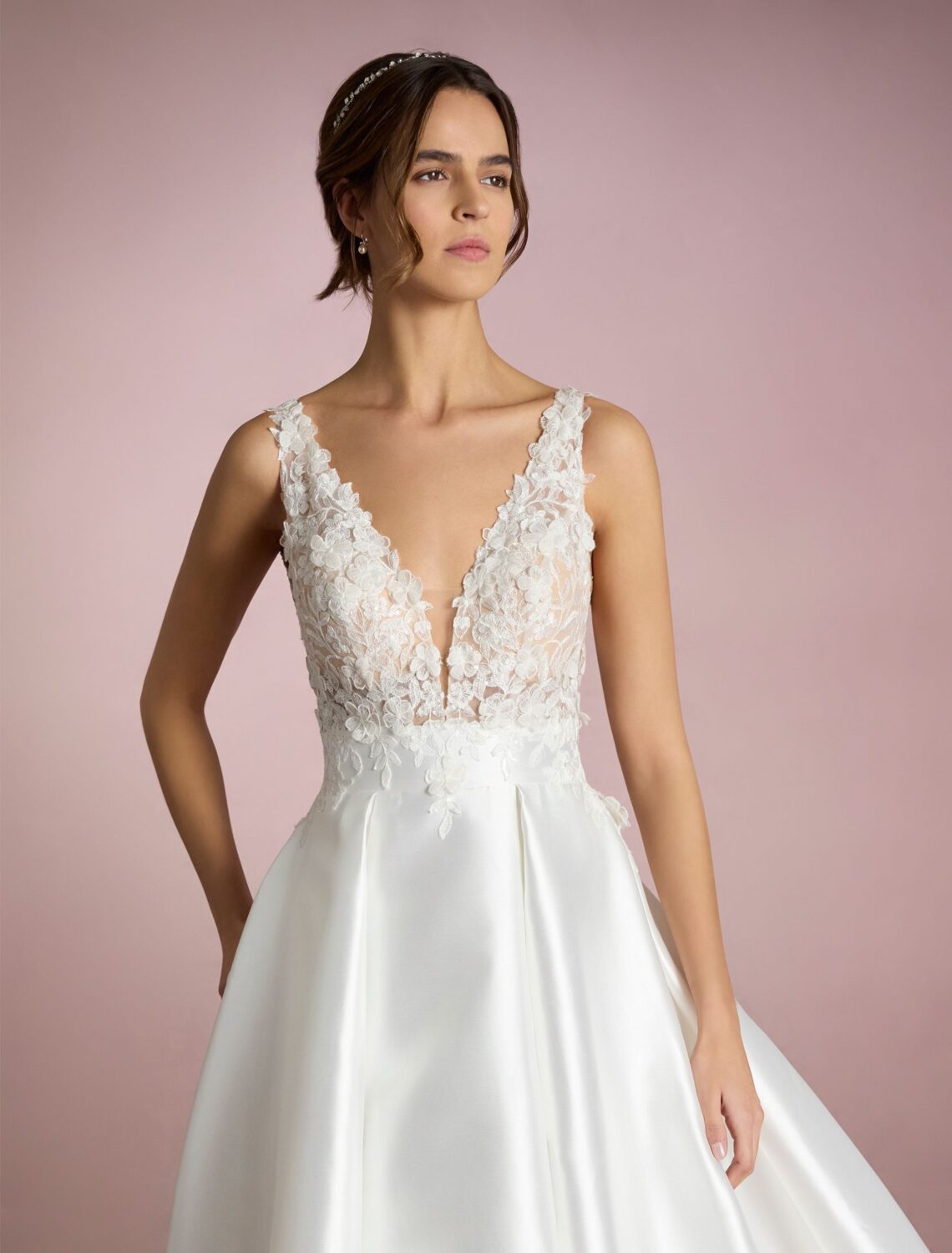 Trouwjurk Umi van White One kopen bij Weddings 3
